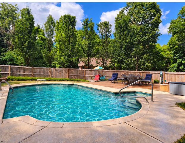 16 W Cardinal Court, Rogers, AR 72756