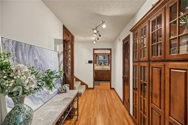 16 W Cardinal Court, Rogers, AR 72756