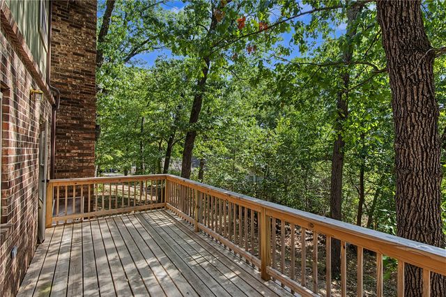 16 W Cardinal Court, Rogers, AR 72756