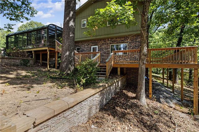 16 W Cardinal Court, Rogers, AR 72756
