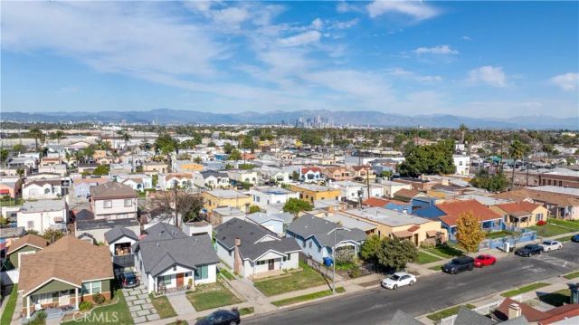 1845 W 66th, Los Angeles, CA 90047