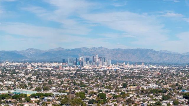 1845 W 66th, Los Angeles, CA 90047