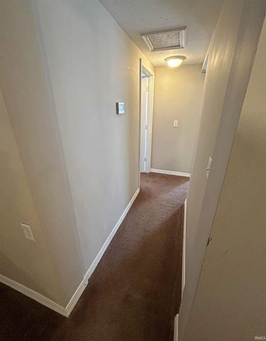 332 N Cavins Street, Bloomfield, IN 47424