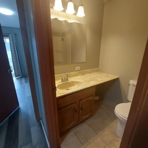 363 Meadow Green Lane 363, Round Lake Beach, IL 60073