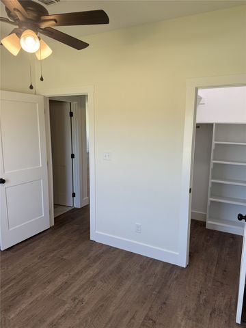 204 Ella Street, Whitesboro, TX 76273