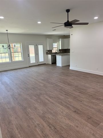204 Ella Street, Whitesboro, TX 76273