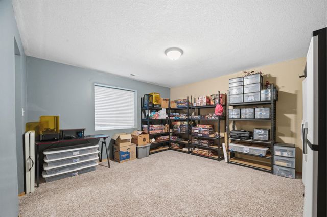 715 E Rolling View Dr, Park City, KS 67147
