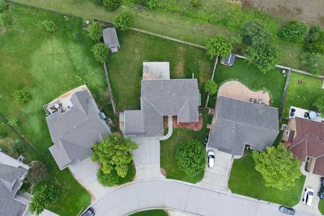 715 E Rolling View Dr, Park City, KS 67147