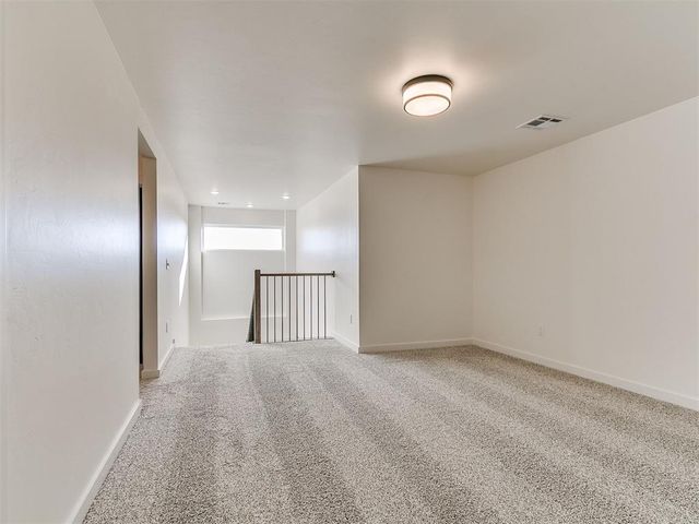 7701 Three Woods Lane, Yukon, OK 73099