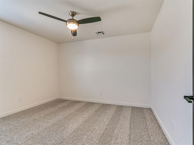 7701 Three Woods Lane, Yukon, OK 73099