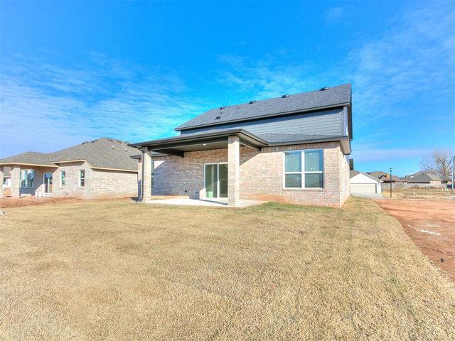7701 Three Woods Lane, Yukon, OK 73099