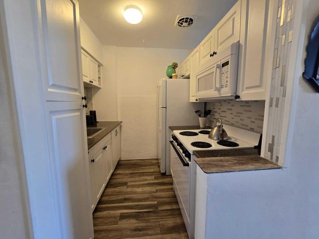 1000 SW 10th Avenue SW 19p, Hallandale Beach, FL 33009