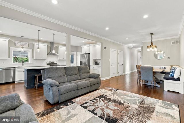 1925 HALLOWELL RD, Plymouth Meeting, PA 19462