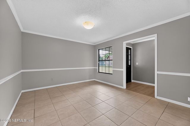 304 SCARLET BUGLER Lane S, Jacksonville, FL 32225