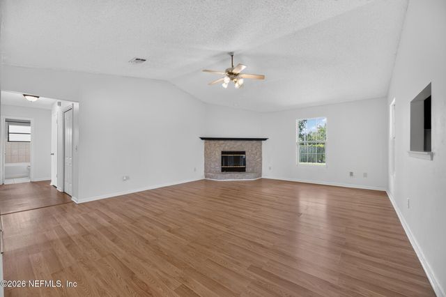 304 SCARLET BUGLER Lane S, Jacksonville, FL 32225