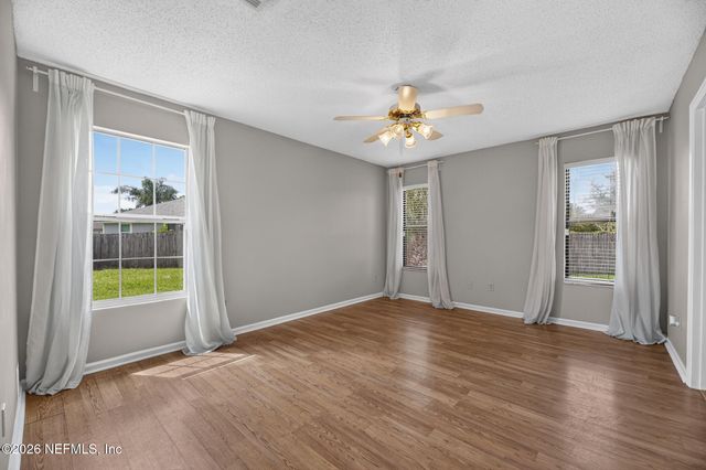 304 SCARLET BUGLER Lane S, Jacksonville, FL 32225