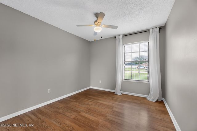 304 SCARLET BUGLER Lane S, Jacksonville, FL 32225