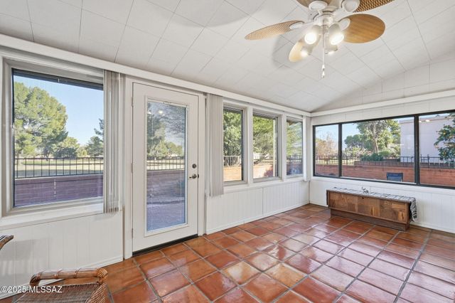 1222 N Paseo Del Cervato, Green Valley, AZ 85614