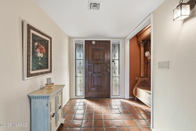 1222 N Paseo Del Cervato, Green Valley, AZ 85614