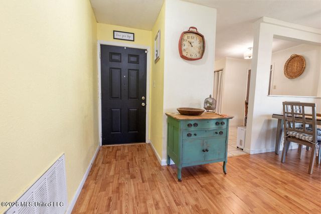 1903 Meadowbrook Street, Pascagoula, MS 39567