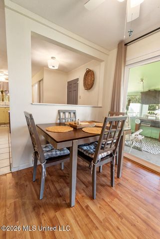 1903 Meadowbrook Street, Pascagoula, MS 39567