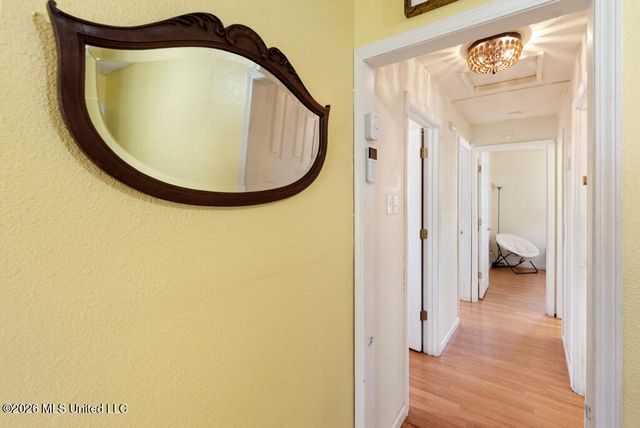 1903 Meadowbrook Street, Pascagoula, MS 39567