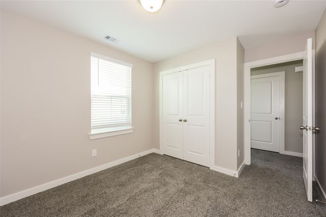 704 Painted Loon Drive, Arlington, TX 76005