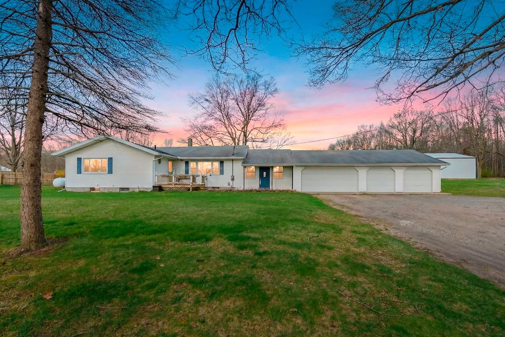 10219 N 28th Street, Richland Twp, MI 49083
