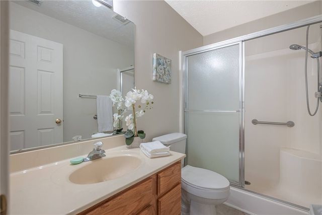 335 Whisper Lane, Xenia Twp, OH 45385