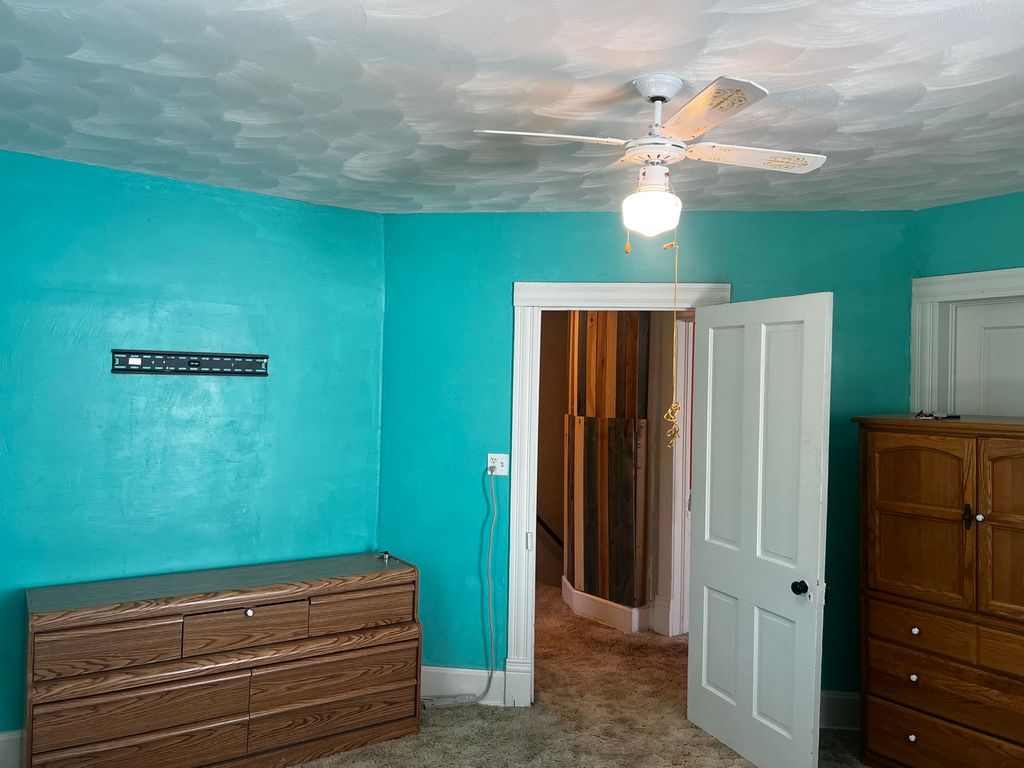 Image 24 of property listing at 2121 College Avenue, Mt Vernon, IL 62864
