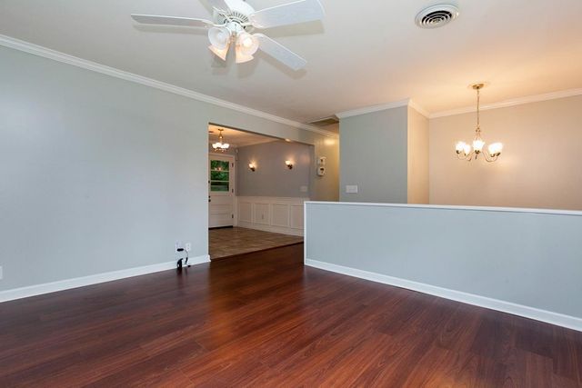 304 Bonnahurst Dr, Hermitage, TN 37076