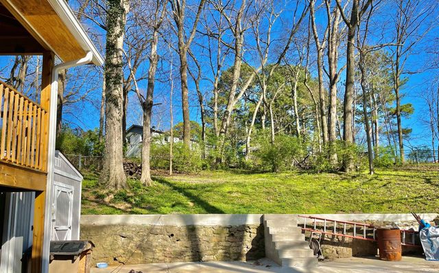304 Bonnahurst Dr, Hermitage, TN 37076
