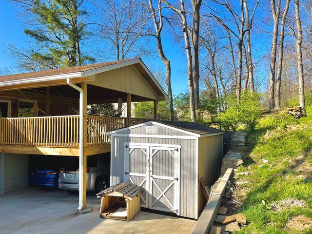 304 Bonnahurst Dr, Hermitage, TN 37076