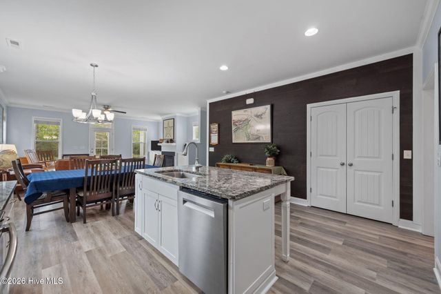 807 Dan Owen Drive, Hampstead, NC 28443