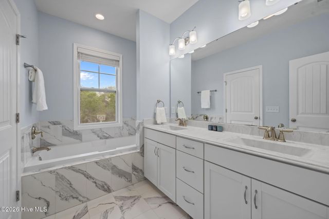 807 Dan Owen Drive, Hampstead, NC 28443