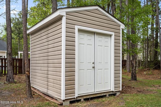 807 Dan Owen Drive, Hampstead, NC 28443