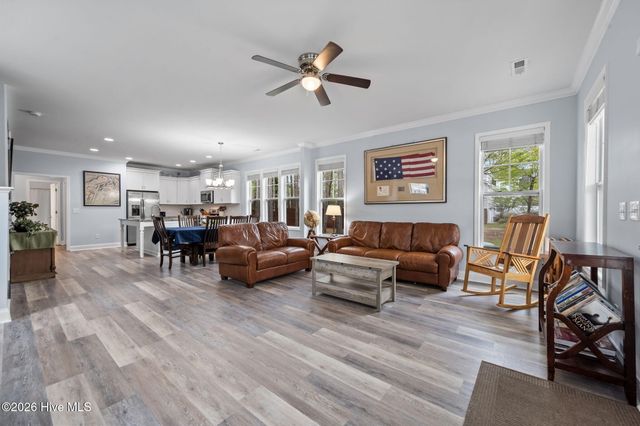 807 Dan Owen Drive, Hampstead, NC 28443