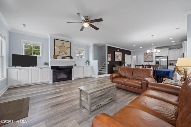 807 Dan Owen Drive, Hampstead, NC 28443