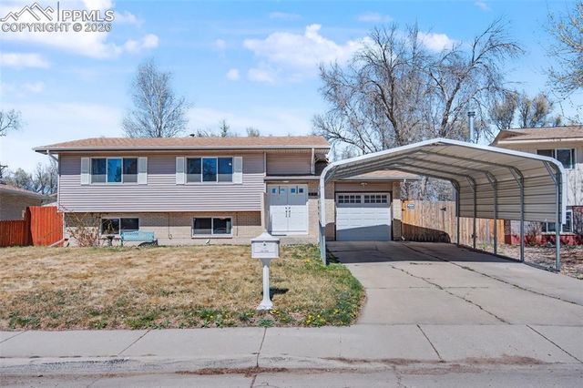 272 Fay Drive, Colorado Springs, CO 80911