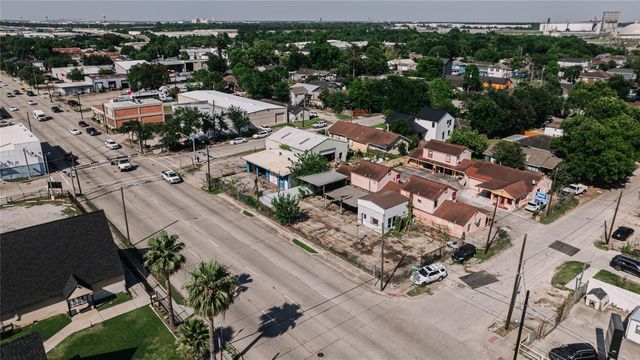 1714 Wayside Drive, Houston, TX 77011