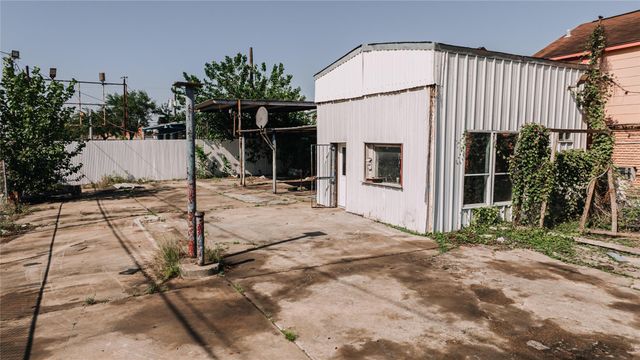1714 Wayside Drive, Houston, TX 77011