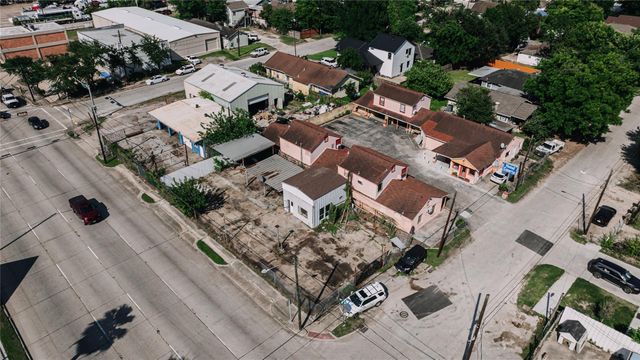 1714 Wayside Drive, Houston, TX 77011