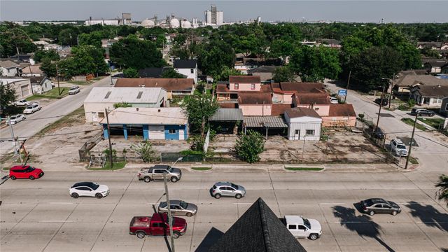 1714 Wayside Drive, Houston, TX 77011