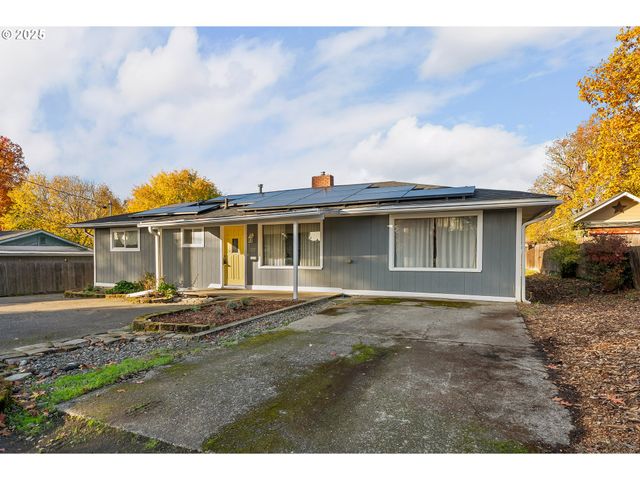 522 HEWITT Ave, Roseburg, OR 97470