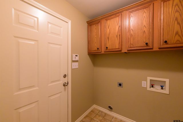 20700 Bluegrass Cir, Flint, TX 75762