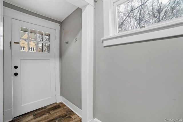 143 Chatterton Parkway 2nd floor, White Plains, NY 10606