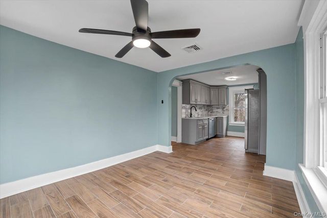 143 Chatterton Parkway 2nd floor, White Plains, NY 10606