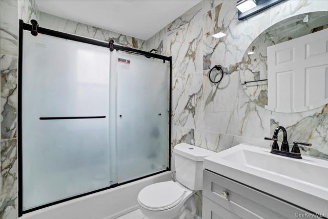 143 Chatterton Parkway 2nd floor, White Plains, NY 10606