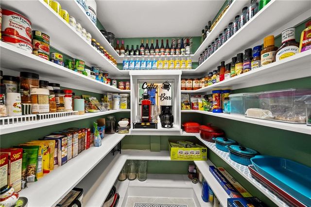 1413 SW 43rd TER, Cape Coral, FL 33914