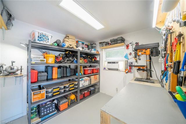 1413 SW 43rd TER, Cape Coral, FL 33914